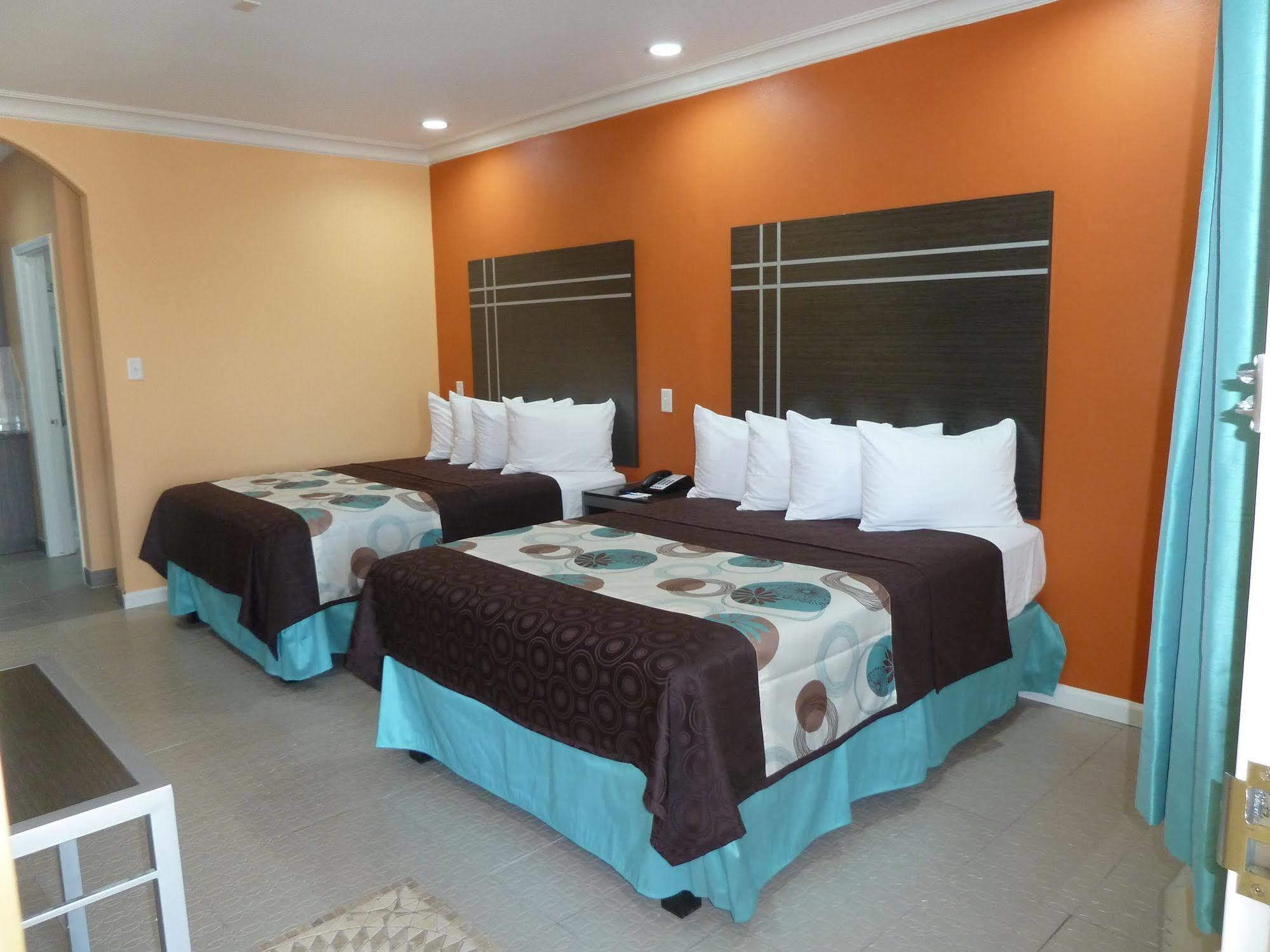 Americas Best Value Inn & Suites - Houston/Hwy 6 & Westpark Mission Bend Extérieur photo